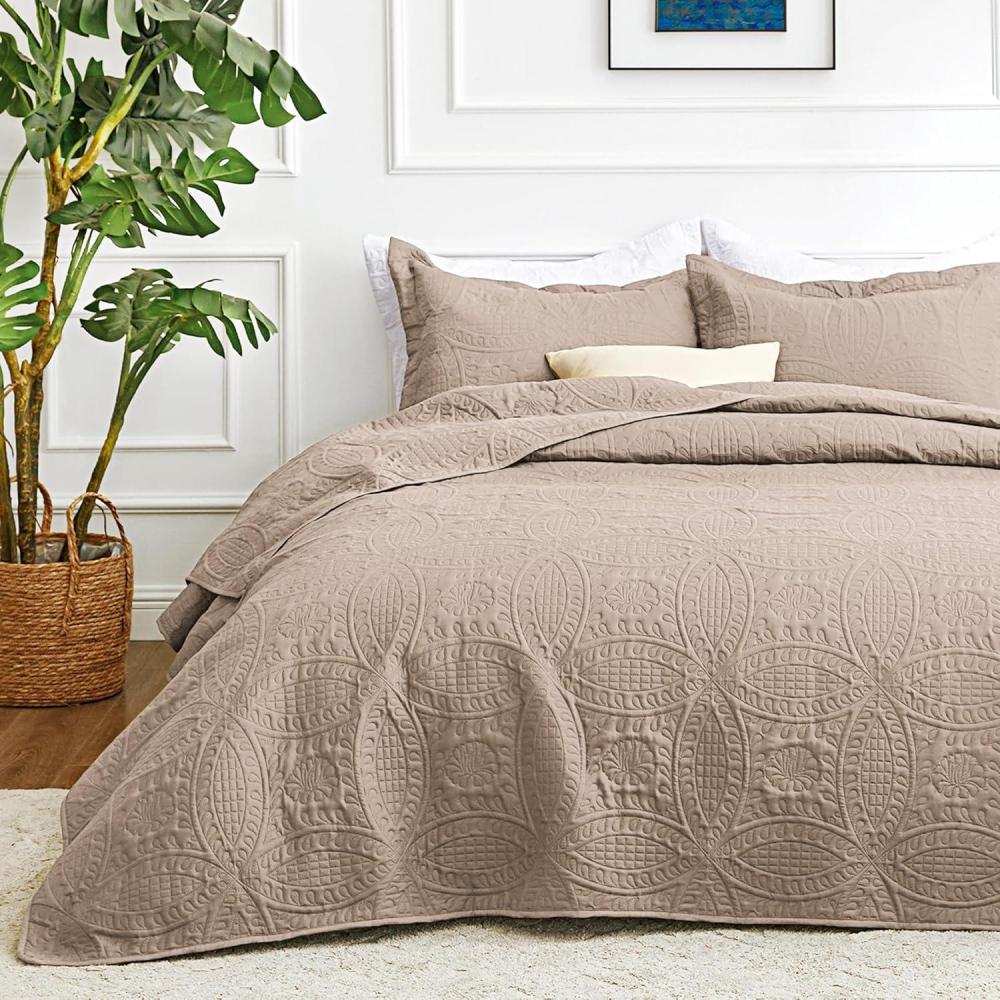 imageLoves cabin Quilts for Queen Bed Olive Green Bedspreads  Soft Bed Summer Lightweight Bedspread Comforter  Modern Style Coin Pattern Coverlet for All Season  3 Pieces 1 Quilt 2 Pillow ShamsCoin Pattern Burlwood