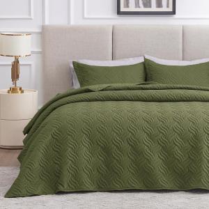 Love’s cabin Quilts for Queen Bed Olive Green Bedspreads – Soft Bed Summer Lightweight Bedspread Comforter – Modern Style Coin Pattern Coverlet for All Season – 3 Pieces (1 Quilt, 2 Pillow Shams)(Wave Pattern Olive Green)